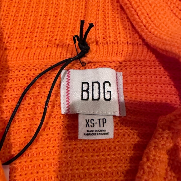 Urban Outfitters Orange Sweater - Picture 2 of 4